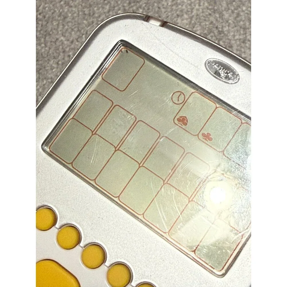 Radica Big Screen Solitaire Backlit Handheld Game Yellow 2008 Tested